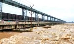 कोशी ब्यारेजमा बढ्दो जोखिम : ३१ ढोका खोलिए, बहाव २ लाख ४० हजार क्युसेक नाघ्यो