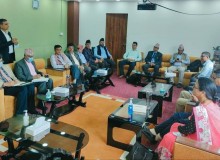 विद्यालयका कर्मचारीलाई मन्त्रालयले वार्ताका लागि बोलायो