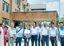 विद्यालयका कर्मचारीले काठमाडाैँकाे माइतीघरमा दवावमुलक प्रदर्शन गर्ने