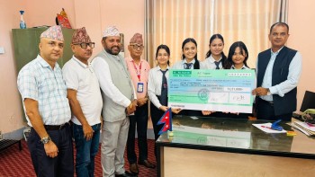 भोटेकोशी बाढी प्रभावितका लागि शिक्षादीप कलेजको १२ लाख ५१ हजार सहयोग
