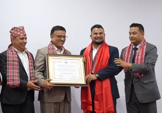 ईक्यान अध्यक्ष एन्ड्रयु पौडेल ‘एम्बेसडर फर पिस २०२६’ बाट सम्मानित