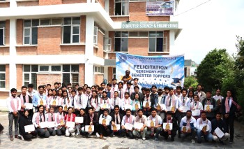 पोखरा विश्वविद्यालयको परीक्षामा उत्कृष्ट नजिता ल्याउने १६० विद्यार्थीलाई सम्मान
