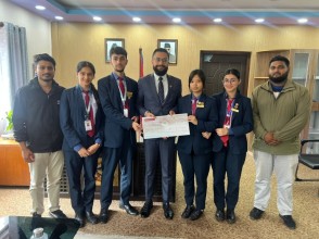बाढीपीडितको सहयोगमा केएमसीले दियो २३ लाख ७० हजार