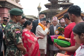 श्रीकृष्ण जन्माष्टमीमा पाटनको कृष्ण मन्दिर पुगे राष्ट्रपति पौडेल