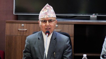 शून्यमा पुगेको मुलुकको अर्थतन्त्र सम्हाल्न अर्थमन्त्री रामेश्वर खनाललाई चुनाैती