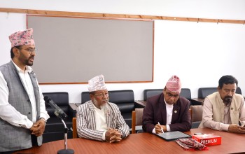 पर्यटनमन्त्री पाण्डेले गरे नेपाल ललितकला प्रज्ञा–प्रतिष्ठानका पदाधिकारीसँग  छलफल