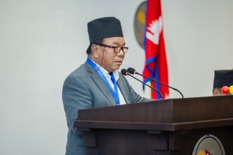 शिक्षा क्षेत्र सुधारका लागि पूर्व शिक्षामन्त्री महाविर पुनले संसदमा दिए यस्ताे सुझाब