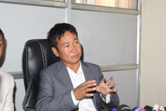 दलीय विद्यार्थी संगठनमाथि प्रतिबन्धको बिपक्षमा उभिए हर्क साम्पाङ 