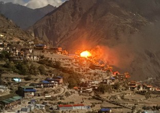 हुम्लाकाे अदानचुली गाउँपालिकास्थित छत्रपाल आधारभूत विद्यालयकाे भवन आगलागीबाट नष्ट