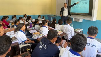 बेनीस्थित प्रकाश माविका विद्यार्थीलाई सूचनाको हकबारे अभिमुखीकरण
