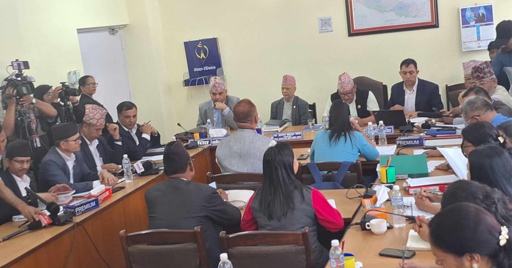 शिक्षकको आवधिक बढुवाको विषयमा सहमति नजुट्दा विधेयक पारित गर्न समस्या