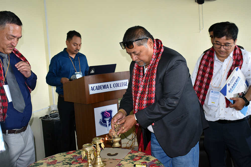 एकेडेमिया इन्टरनेसनल कलेजमा राष्ट्रिय सम्मेलन  सम्पन्न