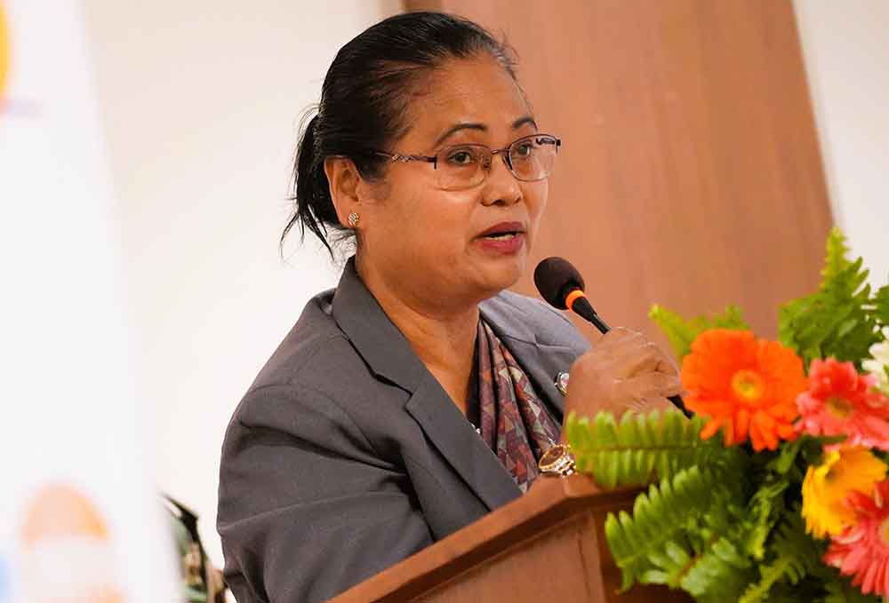 सामुदायिक विद्यालयमा आकर्षण बढाउन जीवनउपयोगी शिक्षण सिकाईमा जोड दिनुपर्छ : मन्त्री चौधरी