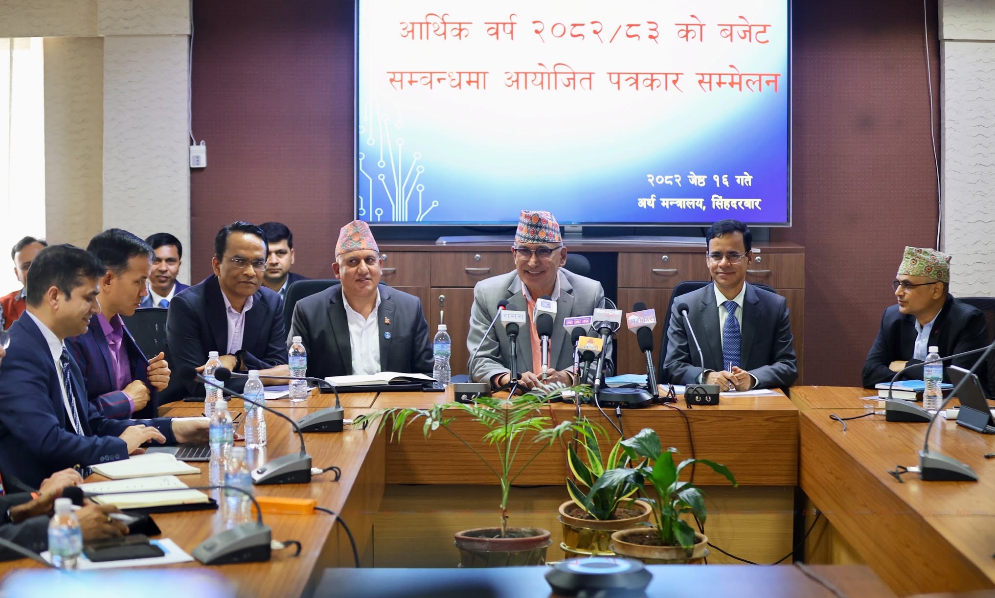 बजेटको आकार आम्दानी र खर्चका हिसाबले वस्तुनिष्ठ छ : अर्थमन्त्री पाैडेल