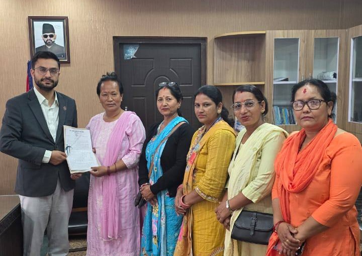 ईसीडी शिक्षकलाई शिक्षामन्त्रीले भने,'पारिश्रमिक वृद्धि र व्यवस्थापनका विषयमा ठोस तयारी भइरहेको छ'