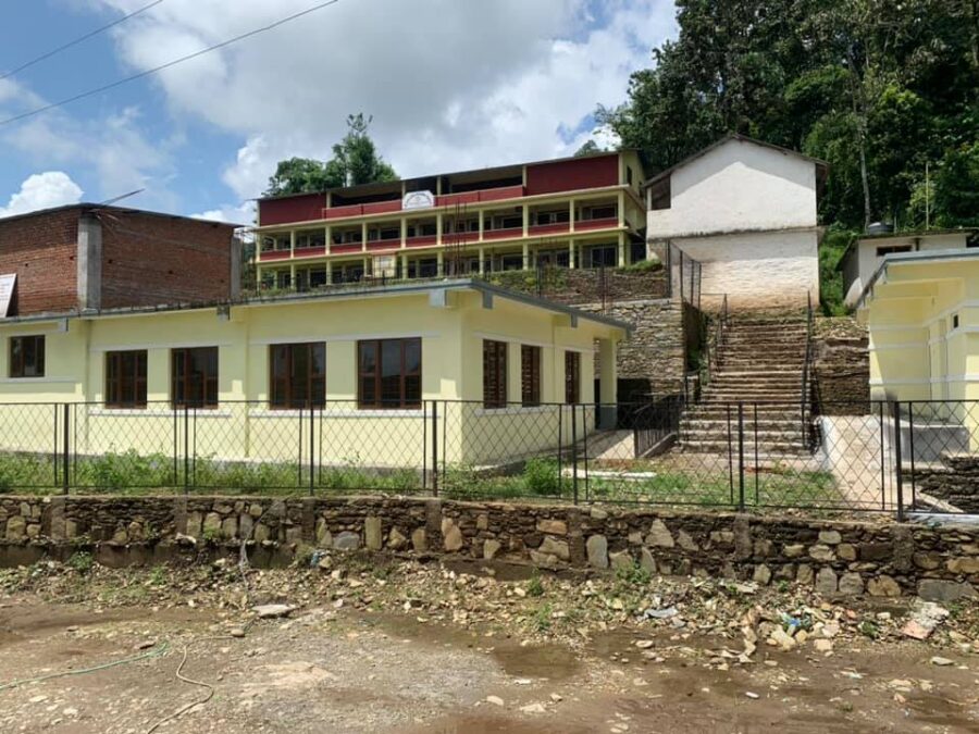 कास्कीको रत्नशोभा माविका विद्यार्थीलाई ३० रुपैयाँमा खाना