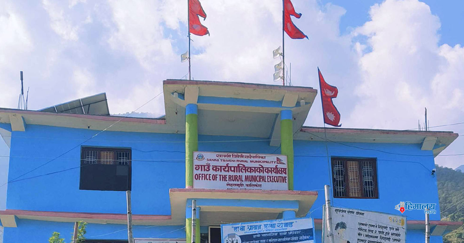 विद्यालयको दिवा खाजामा स्थानीय परिकार