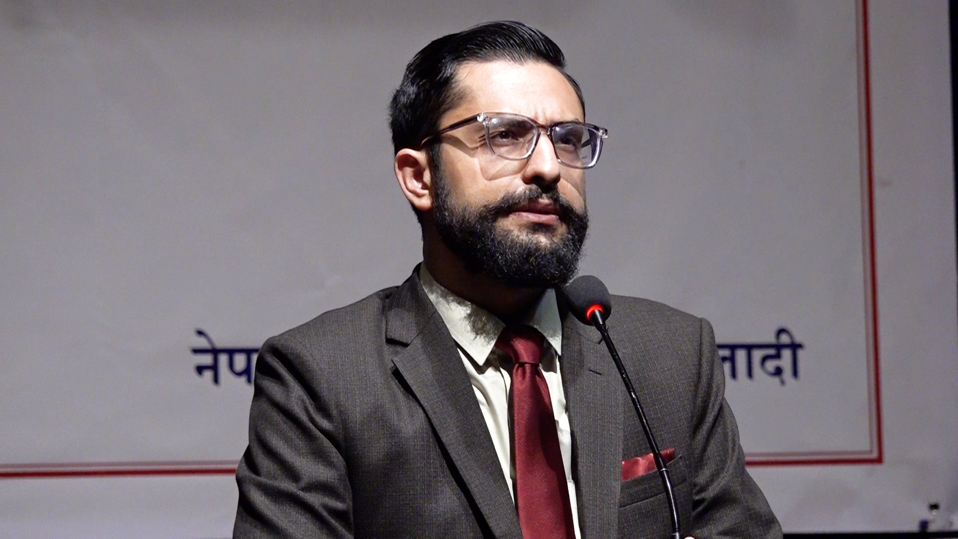 मधेसका विद्यार्थी र शिक्षाकर्मीका सुझावलाई प्राथमिकता दिन्छौँ : शिक्षामन्त्री पोखरेल