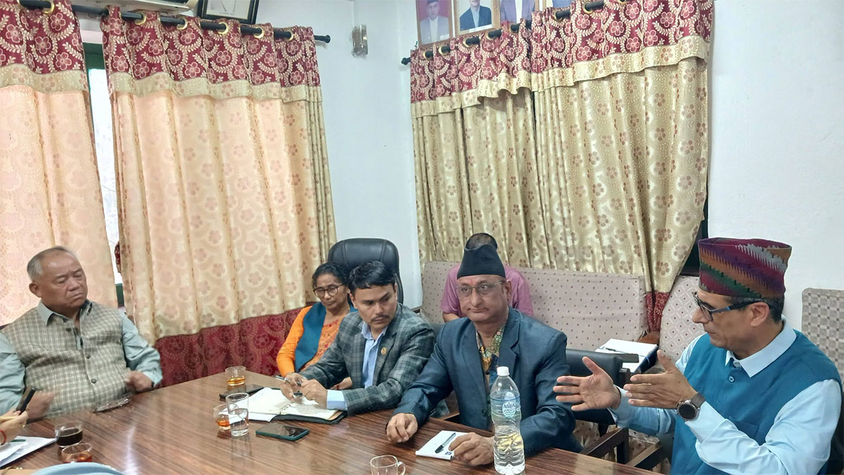 शिक्षक महासंघले भन्यो,-  ‘१० प्रतिशत प्रोत्साहन भत्ता  बालविकास तथा   अस्थायी प्रकृतिका शिक्षक-कर्मचारीलाई पनि दिनुपर्छ ’