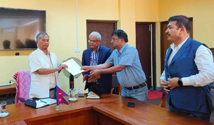 त्रिवि सुधारमा ध्यान दिन ६ प्राध्यापक संगठनले बुझाए उपकुलपतिलाई ध्यानाकर्षण