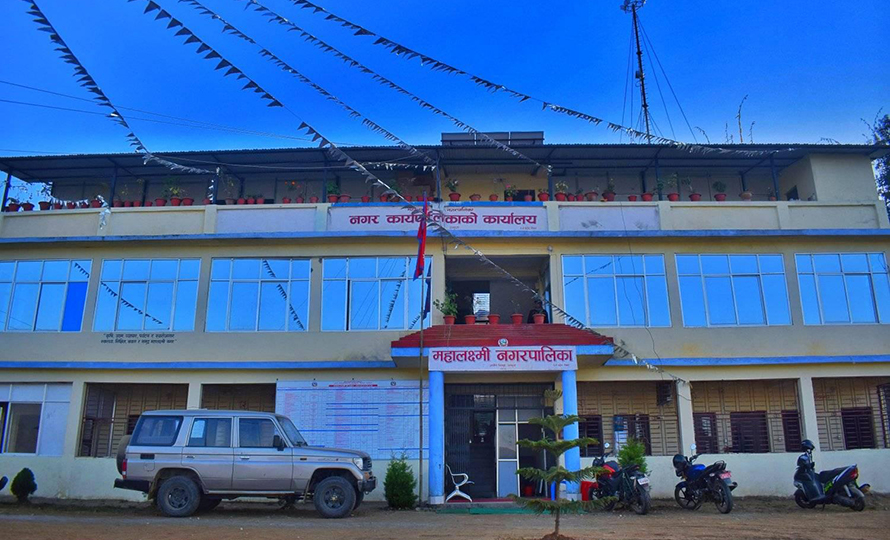 धनकुटाको महालक्ष्मी नगरपालिकामा निजी विद्यालयका सवारी सञ्चालनमा रोक