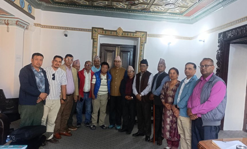 शिक्षामन्त्री पुनलाई शिक्षक महासंघकाे ध्यानाकर्षण, ९ बुँदे निर्णय कार्यान्वयन गर्न आग्रह