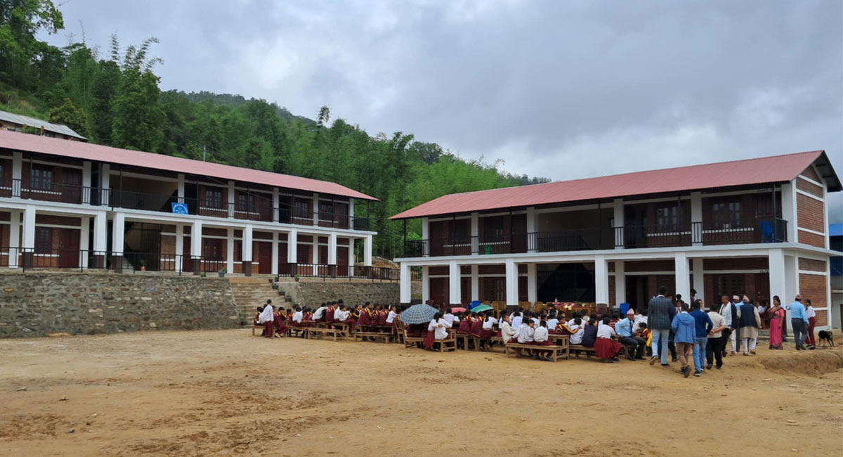 खोटाङको साकेला गाउँपालिकाकाे सरस्वती माविमा दुईवटा सुविधा सम्पन्न विद्यालय भवन निर्माण