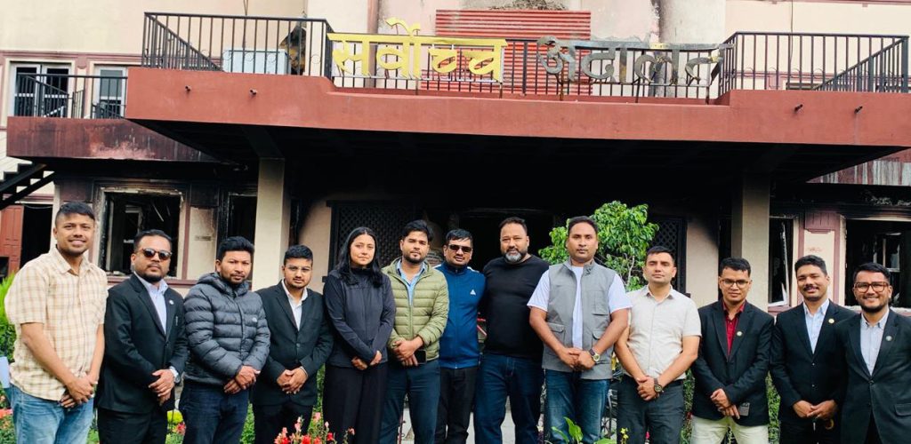 विश्वविद्यालयवाट विद्यार्थी संगठन हटाउने निर्णयविरुद्ध विद्यार्थी संगठनहरु सर्वोच्चमा 