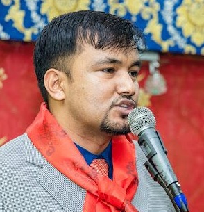 बिराज भट्ट,  शैक्षिक परामर्श व्यवसायी